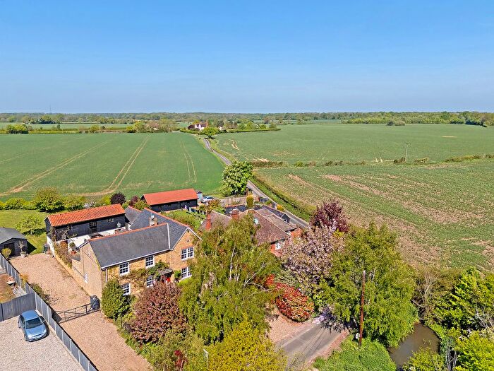 5 Bedroom Detached House For Sale In Tumblers Green, Stisted, Braintree, CM77