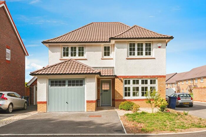 4 Bedroom House To Rent In Honeysuckle Avenue, GL53