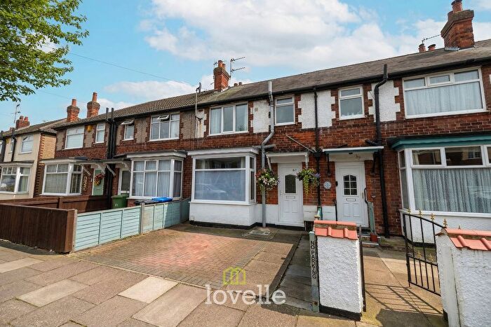 3 Bedroom Terraced House For Sale In Chelmsford Avenue, Grimsby, DN34