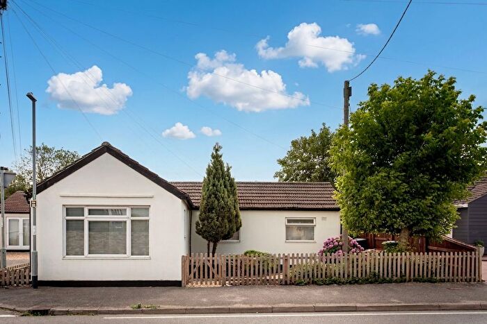 4 Bedroom Bungalow For Sale In High Street, Needingworth, PE27