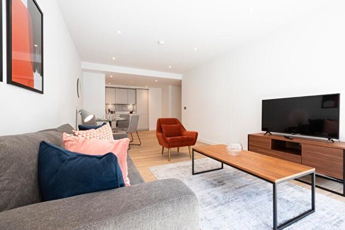 2 Bedroom Apartment To Rent In Carding Building, Manchester New Square Whitworth Street, M1