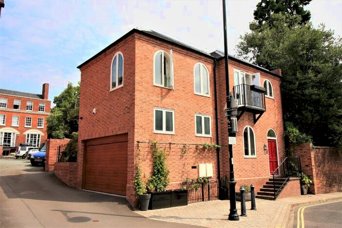 3 Bedroom Detached House To Rent In Town Walls, Shrewsbury, SY1