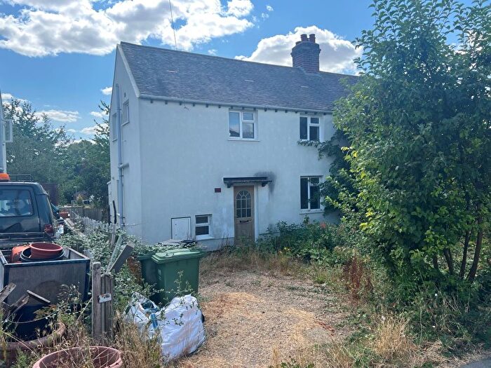 3 Bedroom Semi-Detached House For Sale In Synehurst Avenue, Badsey, Evesham, WR11