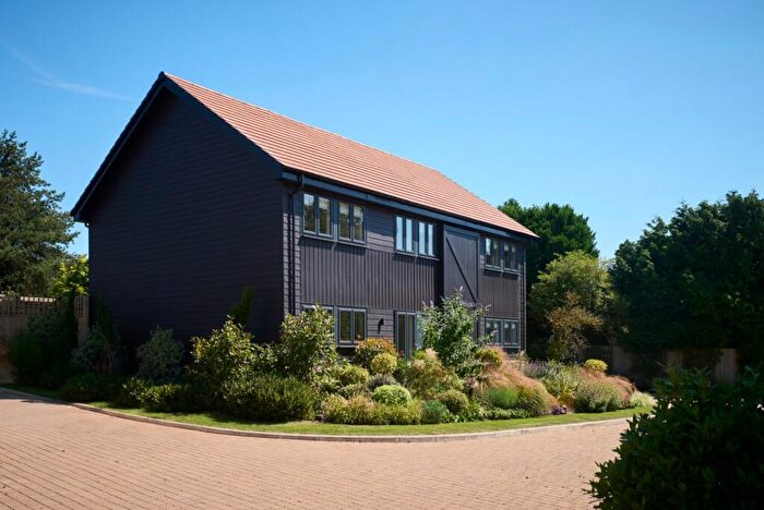 4 Bedroom Detached House For Sale In Chiltern Yard Rise, Penn, Buckinghamshire, HP10