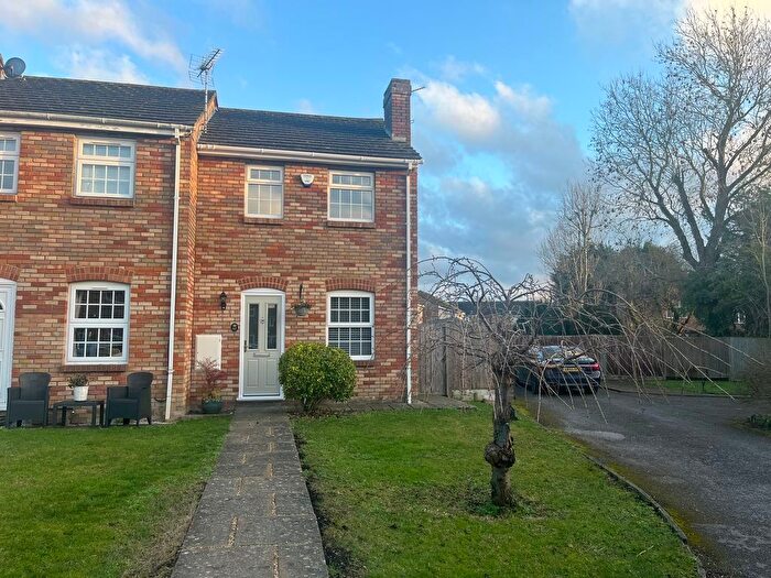 2 Bedroom End Terrace House For Sale In Old Farm, Pitstone, LU7