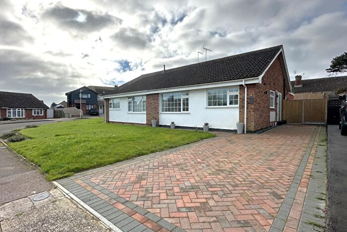 2 Bedroom Bungalow For Sale In Patterson Close, Deal, CT14