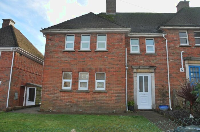 3 Bedroom Semi-Detached House To Rent In Gibbon Road, Newhaven, BN9