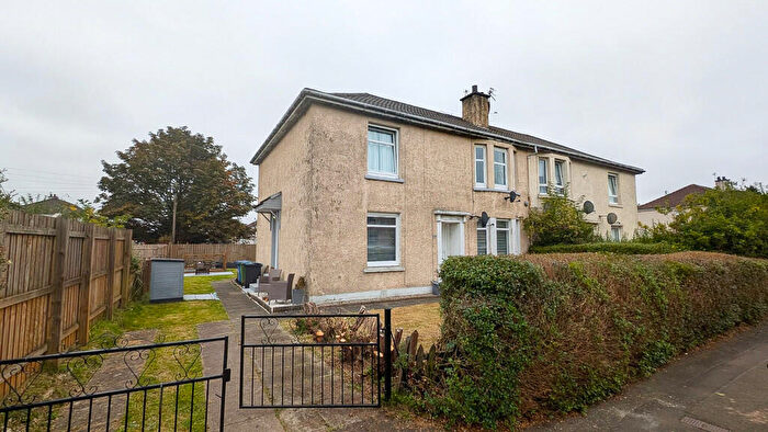 2 Bedroom Flat To Rent In Moorehouse Avenue, G13