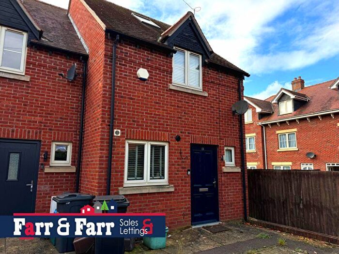 3 Bedroom Semi-Detached House To Rent In Hillfield Court Road, Gloucester, GL1