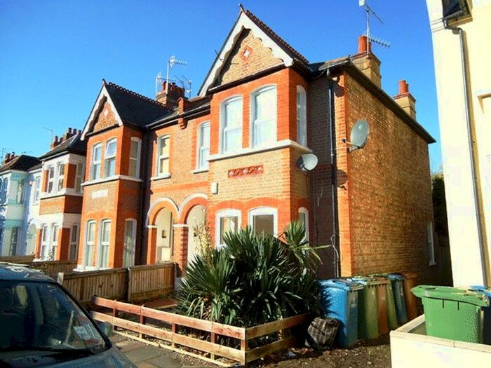 2 Bedroom Flat To Rent In Butler Road, Harrow, HA1