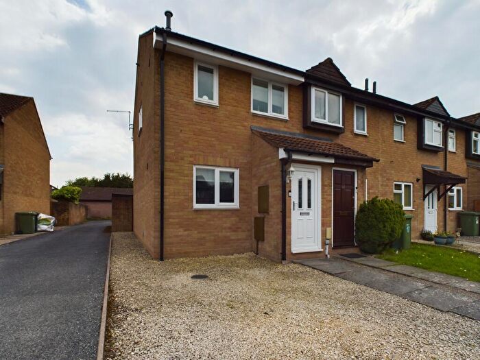 2 Bedroom End Of Terrace House To Rent In Attlee Close, Hereford, HR4