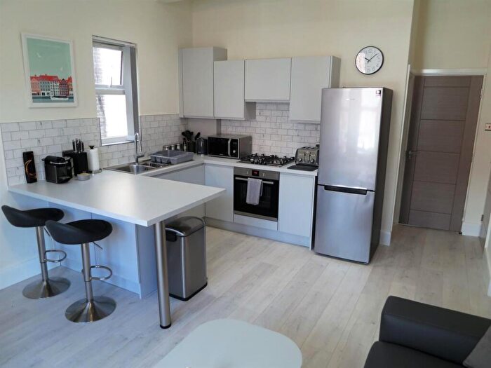 1 Bedroom Flat To Rent In Clyde Road, West Didsbury, M20