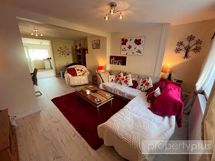 2 Bedroom Terraced House For Sale In Church Street Pontypridd - Pontypridd, CF37