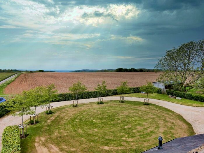 3 Bedroom Barn Conversion To Rent In Beech Lane, Hawkesbury Upton, GL9