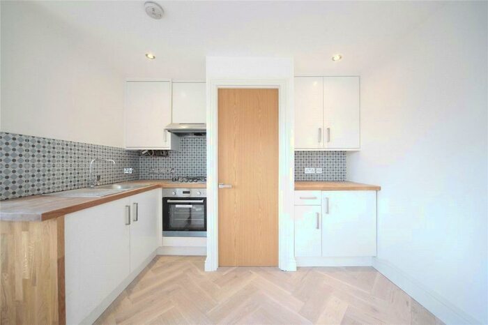 Studio To Rent In St John's Road, Battersea, London, SW11