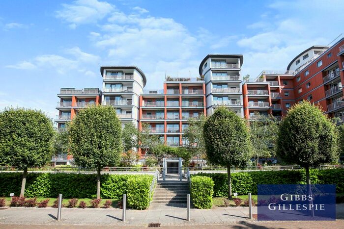 1 Bedroom Flat To Rent In Holland Gardens, Brentford, TW8