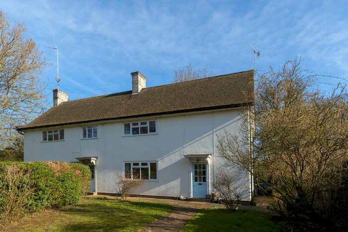 3 Bedroom Semi-Detached House To Rent In Thorncombe Street, Bramley, GU5