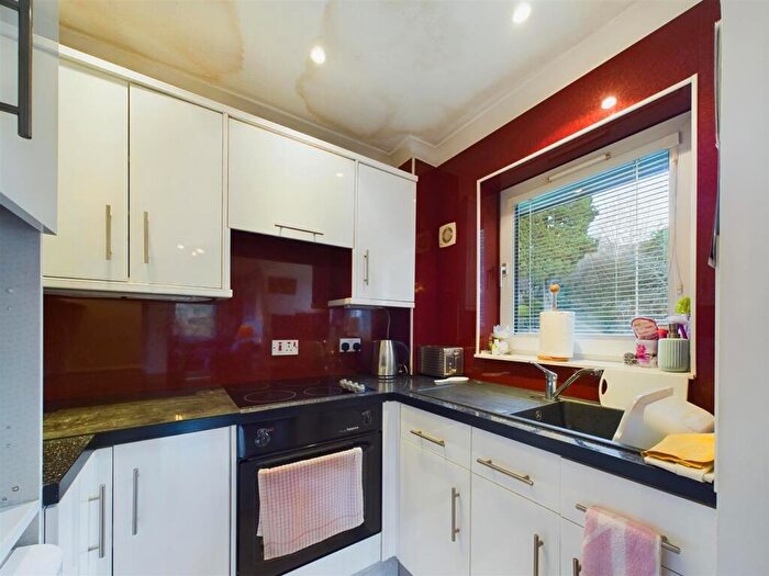 1 Bedroom Flat For Sale In Millburn Court, Perth, PH2