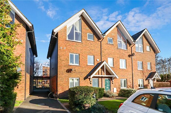 1 Bedroom Maisonette To Rent In Fourdrinier Way, Hemel Hempstead, HP3