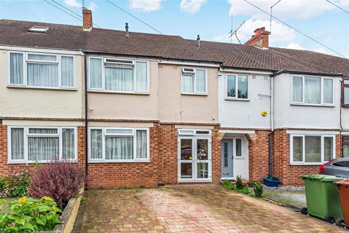 3 Bedroom Terraced House For Sale In Albert Road, Epsom, KT17