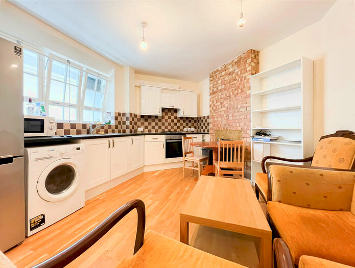2 Bedroom Apartment To Rent In Chalton Street, King's Cross, NW1