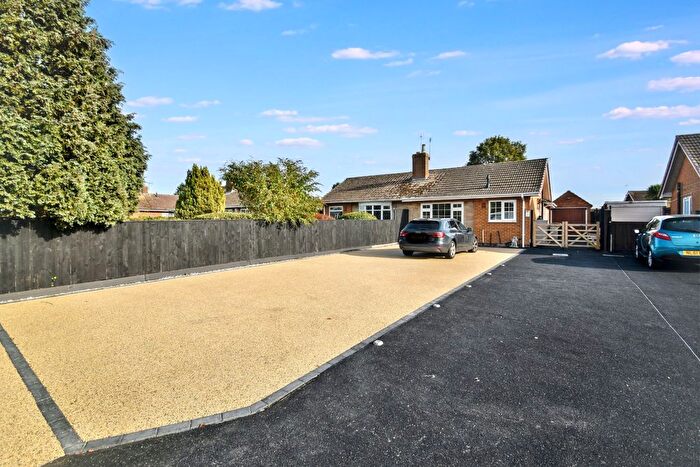 2 Bedroom Bungalow For Sale In Revesby Drive, Skegness, PE25