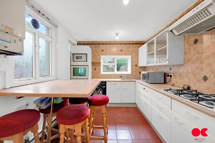 4 Bedroom Terraced House To Rent In Cobbold Road, London, E11