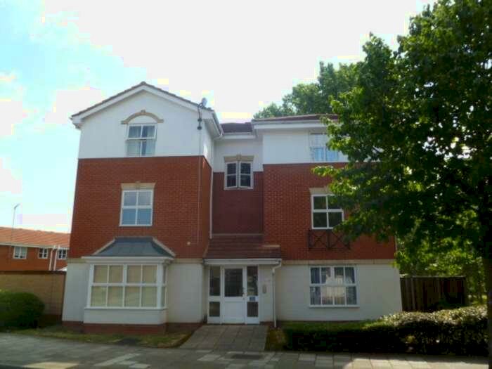 2 Bedroom Apartment To Rent In Ware Point Drive, London, SE28