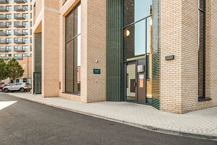 2 Bedroom Flat For Sale In Meeches House, Pavana Square, TW8