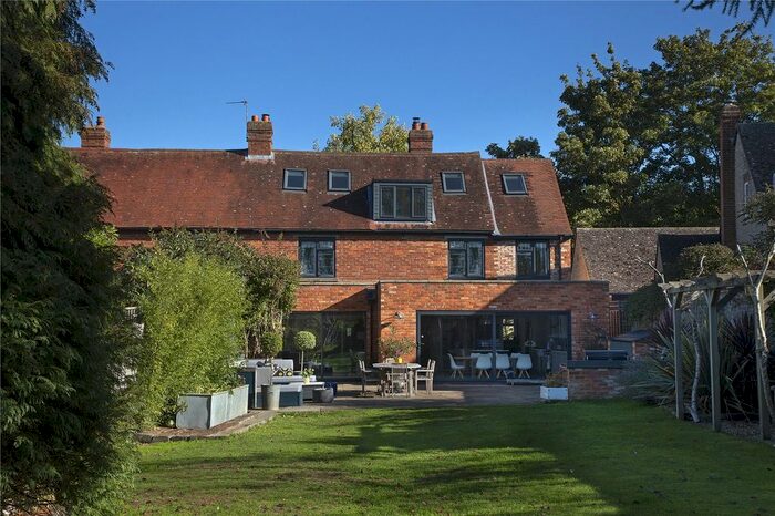 5 Bedroom Semi-Detached House For Sale In Close Cottages, Lower End, Great Milton, Oxford, OX44