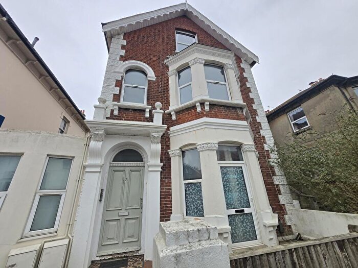 1 Bedroom Apartment To Rent In Blatchington Road, Hove, BN3