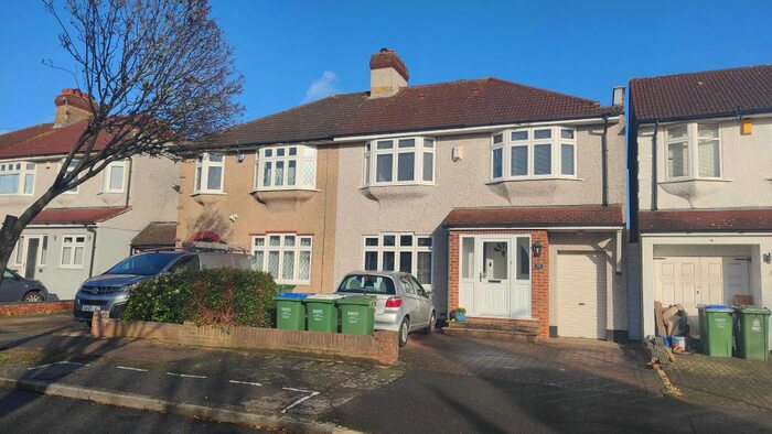 4 Bedroom Semi-Detached House To Rent In Mayfair Avenue, Bexleyheath, DA7