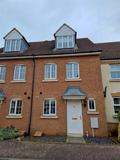 3 Bedroom Terraced House To Rent In Headlands, Fenstanton, Huntingdon, PE28