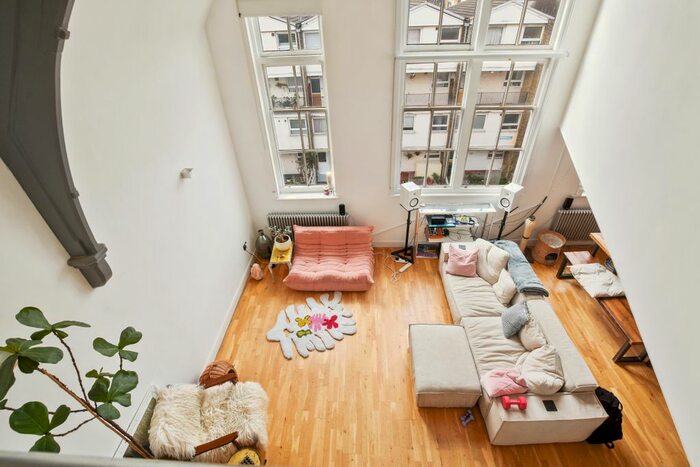 2 Bedroom Flat To Rent In Frederick Building, De Beauvoir, N1