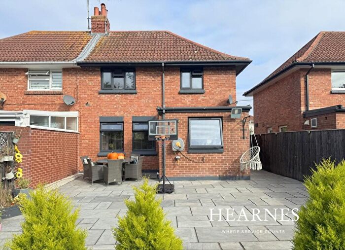 3 Bedroom Semi-Detached House For Sale In Rockley Road, Hamworthy, Poole, BH15