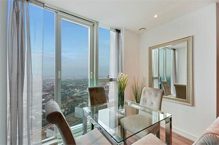 2 Bedroom Apartment To Rent In Pinnacle Apartments, Saffron Central Square, Croydon, CR0