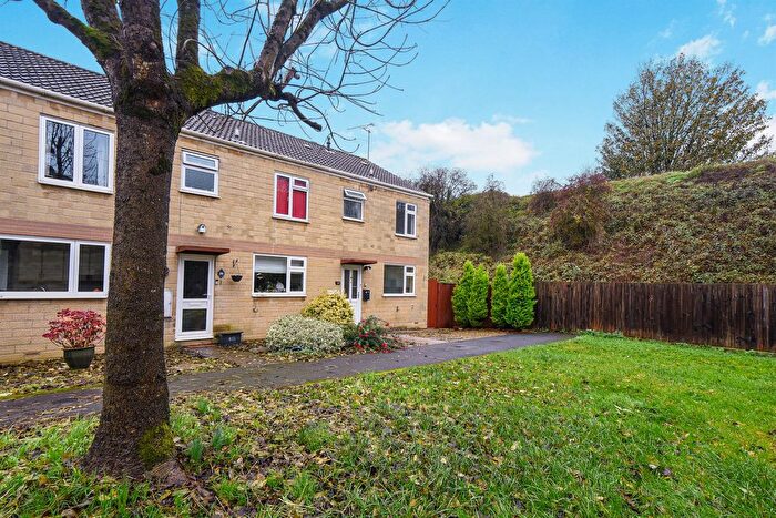 3 Bedroom End Terrace House For Sale In St. Peters Close, Chippenham, SN15