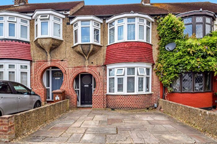 3 Bedroom Terraced House For Sale In Grafton Avenue, Rochester, ME1