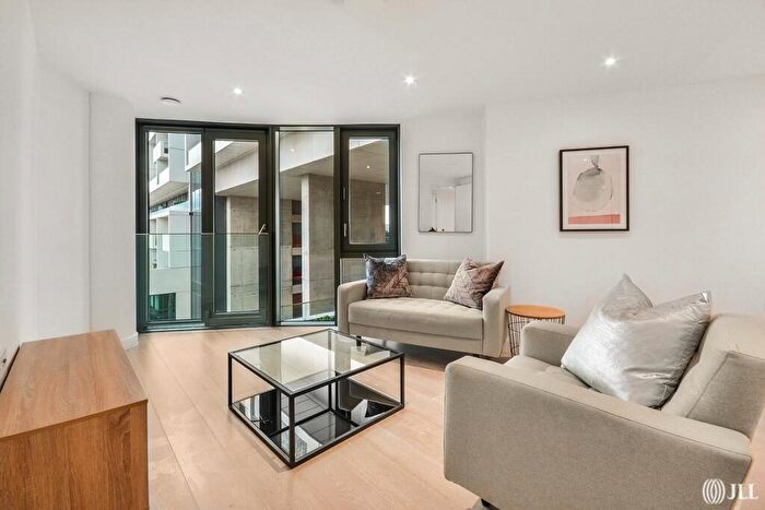 1 Bedroom Flat To Rent In City North West, London, N4