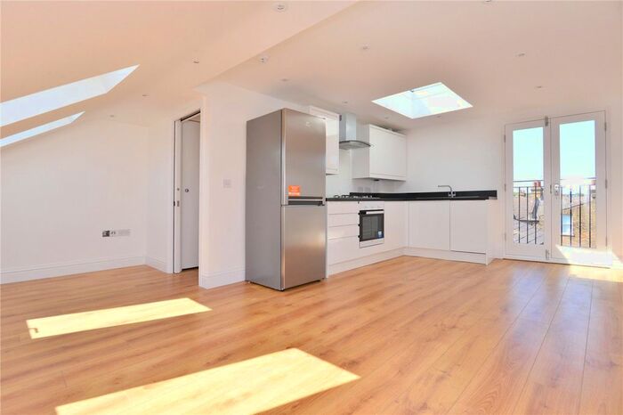 1 Bedroom Flat For Sale In East Dulwich Grove, East Dulwich, London, SE22