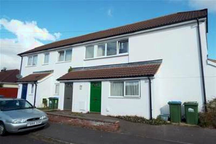 2 Bedroom Maisonette Flat To Rent In Firtree Way, Sholing, SO19