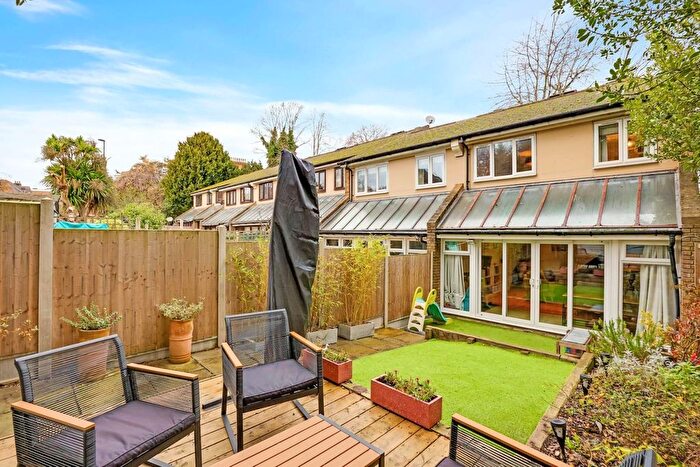 3 Bedroom Property For Sale In Colvin Close, Lawrie Park Road, Sydenham, SE26