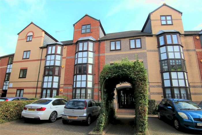 1 Bedroom Flat To Rent In Maltings Place, Reading, Berkshire, RG1