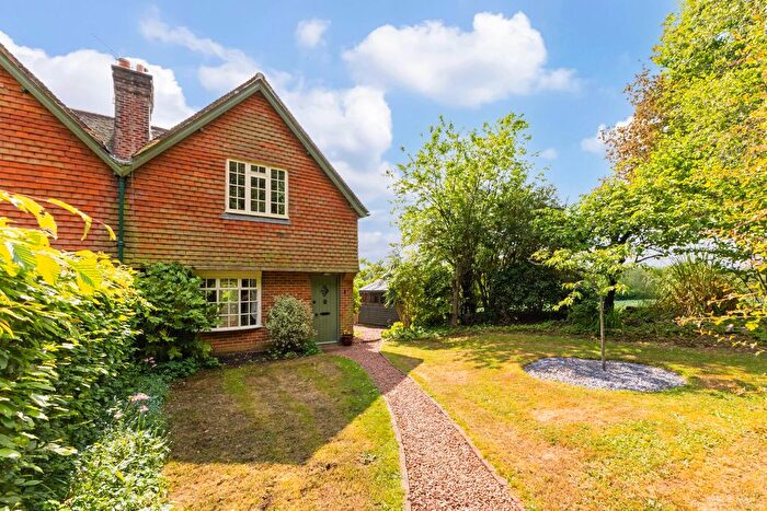 3 Bedroom Cottage For Sale In Durford Abbey Cottages, Petersfield, GU31