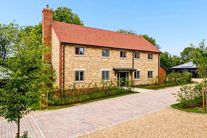 5 Bedroom Detached House For Sale In Church View, St James View, Little Milton, Oxfordshire, OX44