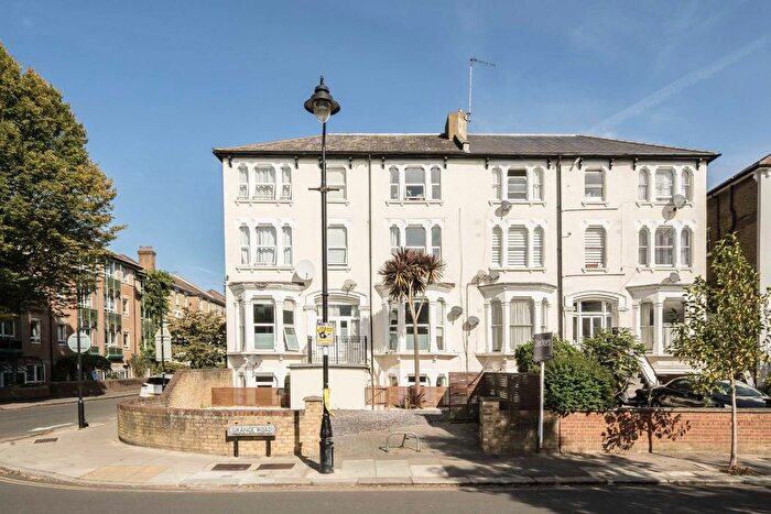 2 Bedroom Flat To Rent In Grange Road, Ealing, W5
