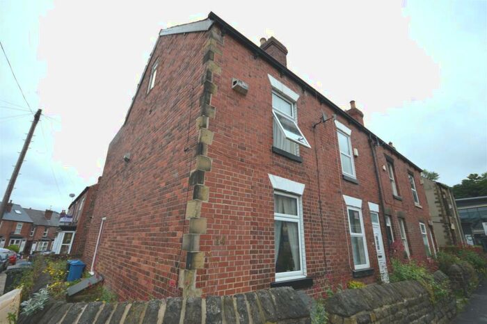 3 Bedroom House To Rent In Greystones Road, Banner Cross, S11