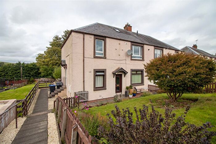 3 Bedroom Flat For Sale In Crumhaugh Road, Hawick, TD9