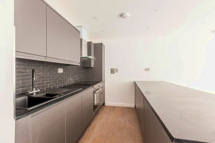 1 Bedroom Flat To Rent In Bethnal Green Road, Shoreditch, London, E2