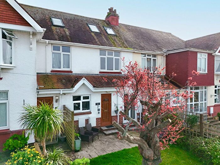 2 Bedroom Maisonette For Sale In Cliff Road, Roundham, Paignton, TQ4